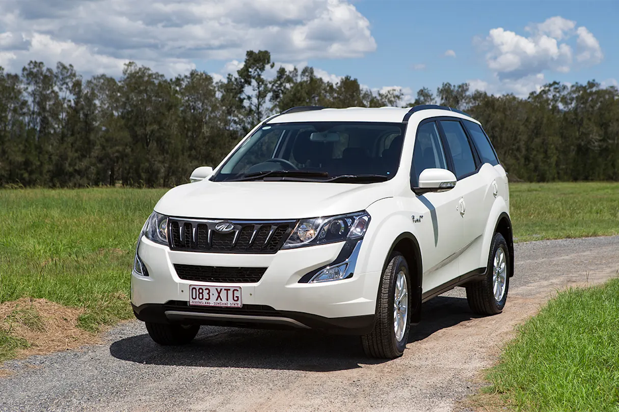 mahindra-xuv6